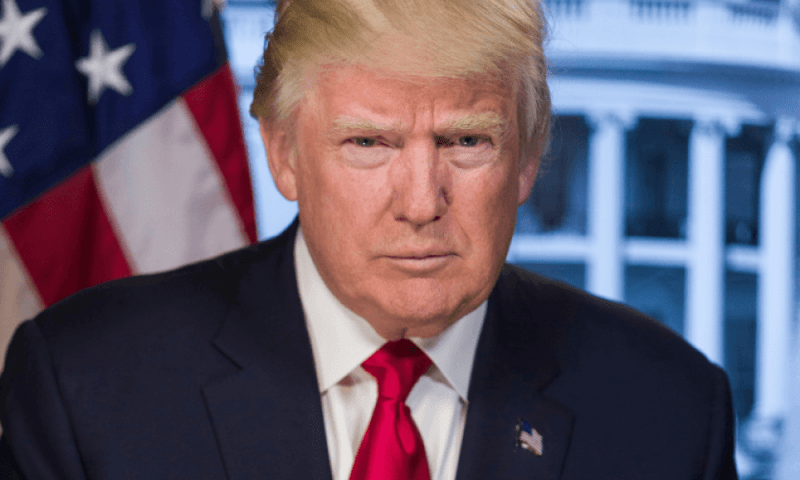 Биткоин удерживается на уровне  тыс, несмотря на предупреждения Трампа о возможных ударах по острову Харг
