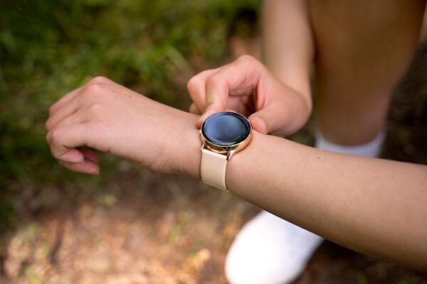Обзор смарт-часов Huawei Watch GT Elegant