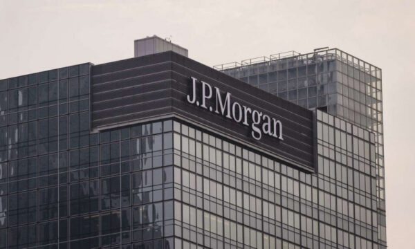 Жертвы предполагаемой финансовой пирамиды подали в суд на JPMorgan
