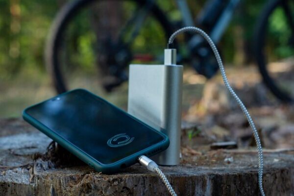 Nado brat Redmi Power Bank для надежной зарядки