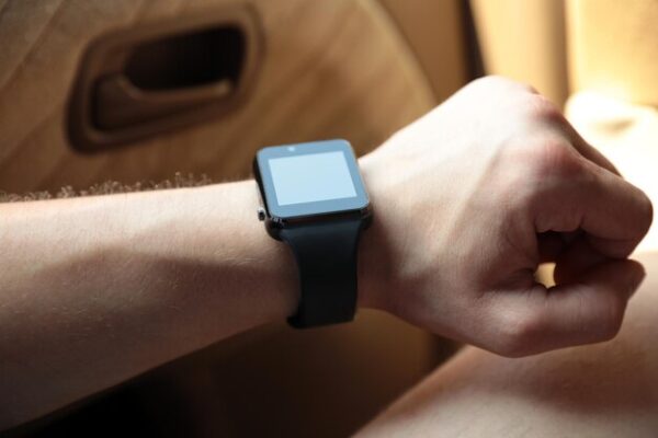 Обзор и возможности часов Smartwatch-volkov