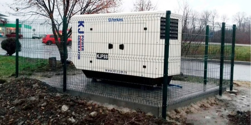 АЗС стануть пунктами незламності. В Укрнафті розповіли, де можна буде заправитися під час блекауту (перелік)