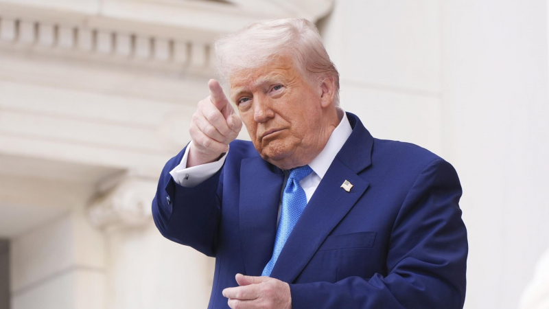 "Хочет больше мира". СМИ раскрыли планы Трампа по России