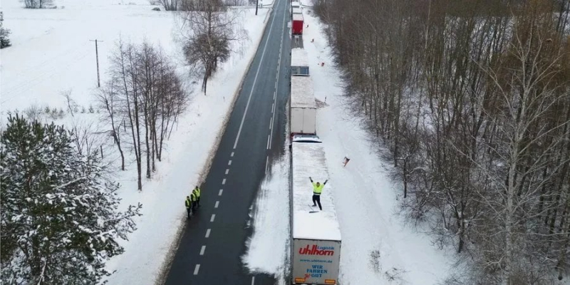 Поїхали. Через Дорогуськ сьогодні проїхало у&nbsp;8 разів більше автівок, ніж учора